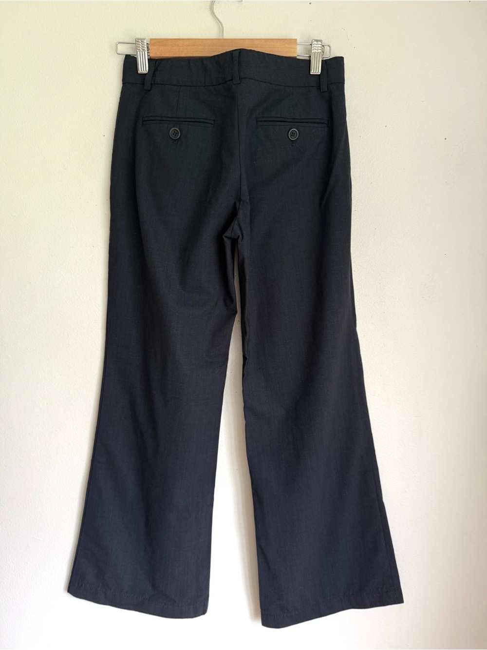 Theory Emery Tailored Wool Pants in Navy Blue - Picture 4 of 5